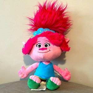 Trolls Band Together DREAM WORKS Pretty Poppy Plush